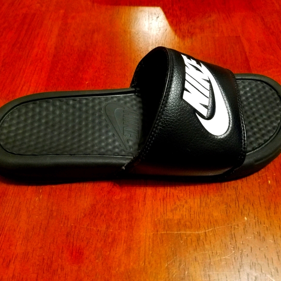 Nike slides - Picture 7 of 9